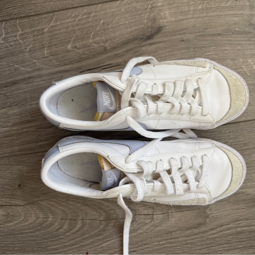 Nike Blazer low top sneakers